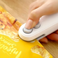 ✨Letzter Tag 49 % RABATT💥Kleiner 2-in-1 wiederaufladbarer magnetischer Snack-Versiegler Haushalts-Mini-Versiegelungsmaschine