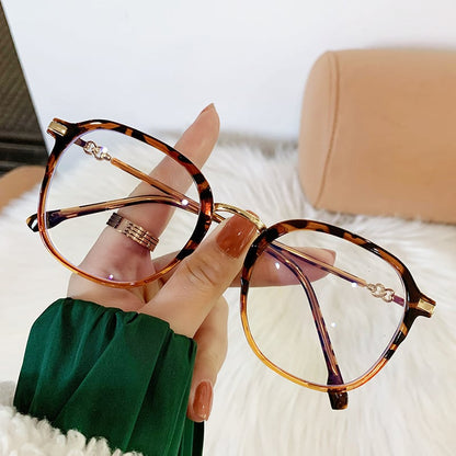 ⏳Begrenzte Zeit 50% Rabatt💥Neue quadratische Brille für junge Mode bei Alterssichtigkeit