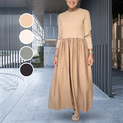 Fließendes Midikleid aus Strick mit vollen Ärmeln