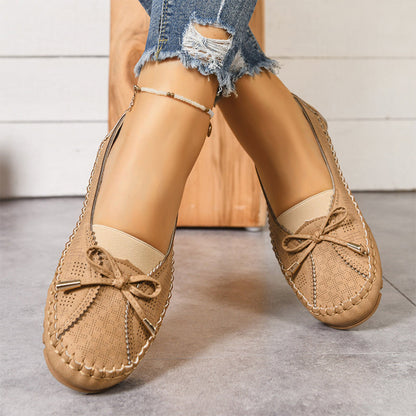 Elegante Freizeitschuhe mit Fliege